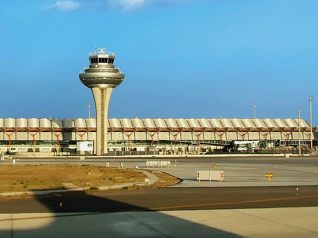 Aeropuerto de Barajas Terminal T4_exterior
