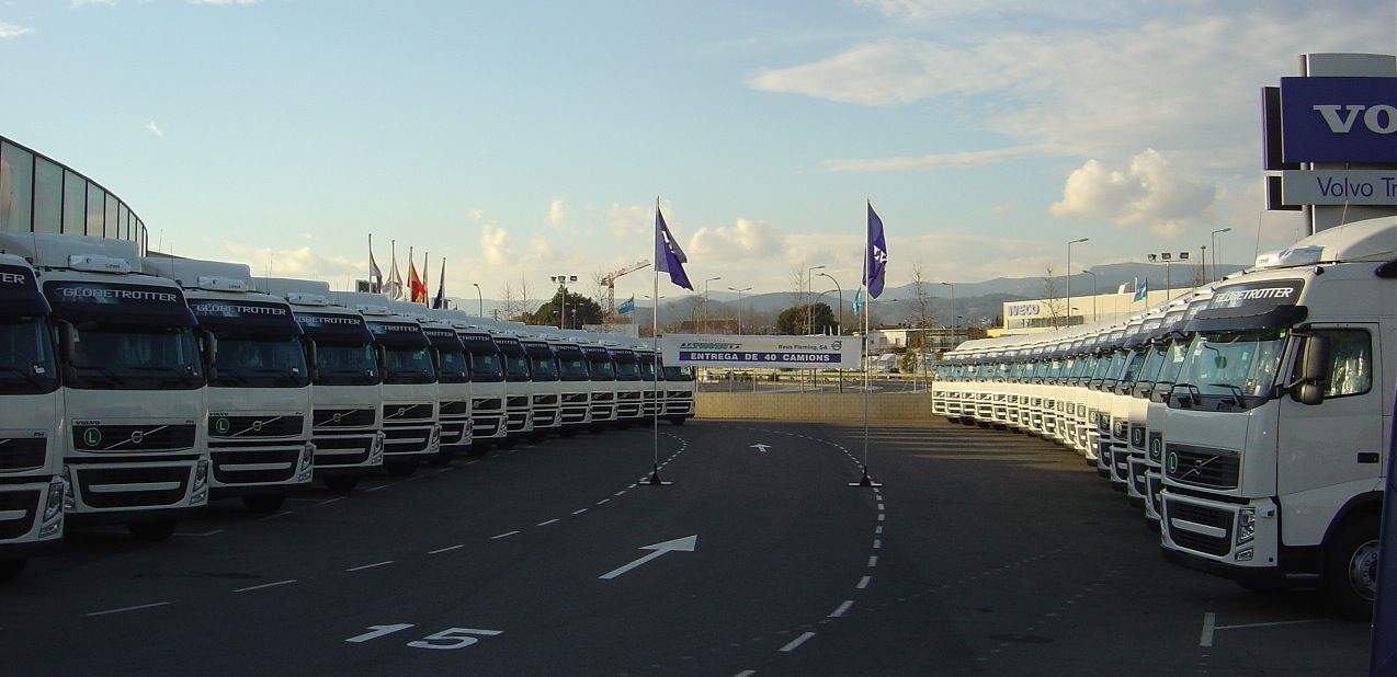Volvo entrega 40 tractoras a Agencia de Transportes Trota, de Lérida.