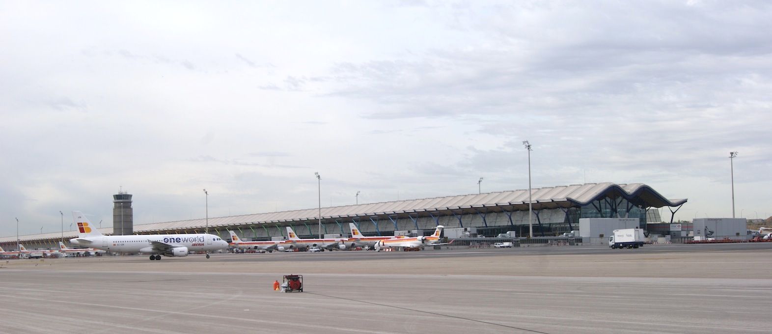 Aeropuerto de Madrid Barajas, en el lado aire de la T-4