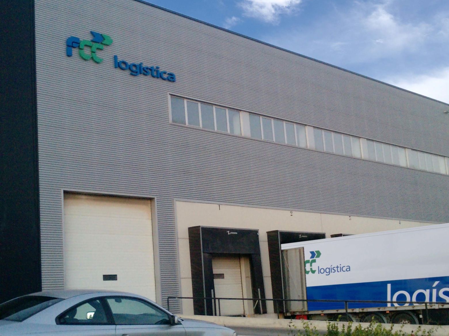 Nuevas instalaciones de la Unidad de Consumo de FCC Logistica en La Granada en Barcelona
