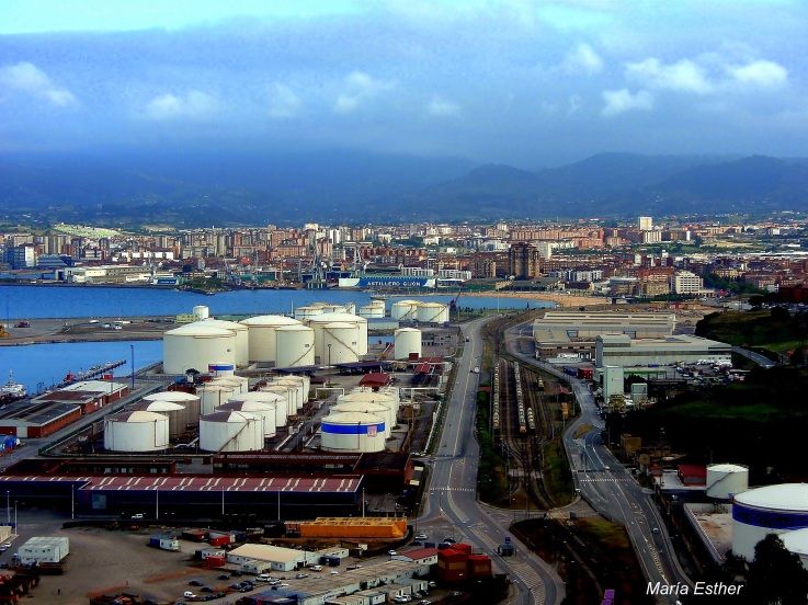 Puerto de El Musel en Gijón
