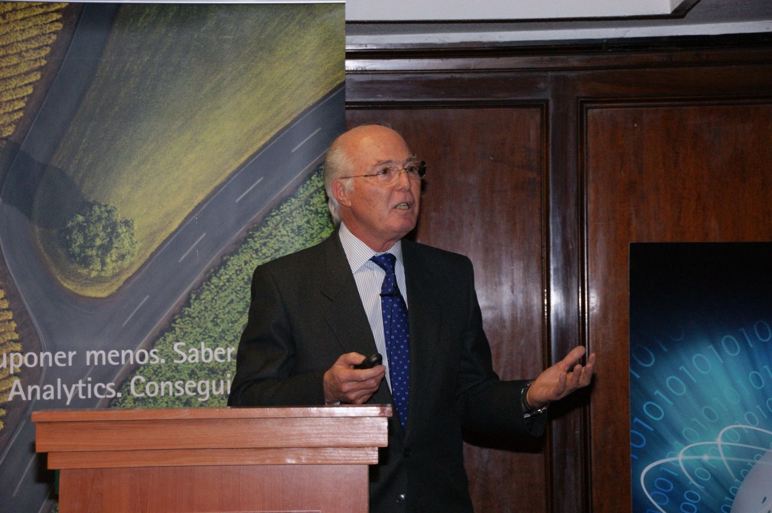 Miguel Fernández Rañada en los premios CEL