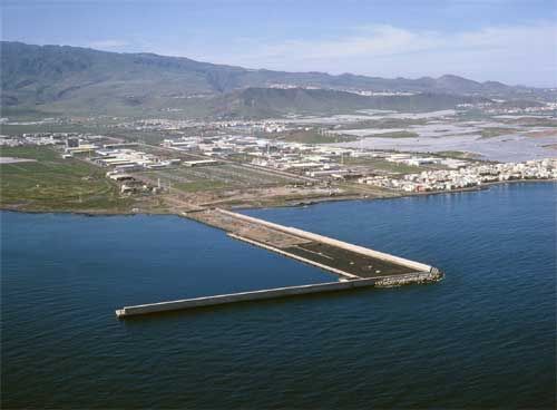 Puerto de Arinaga, uno de los ocho proyectos ineficaces según el tribunal de Cuentas
