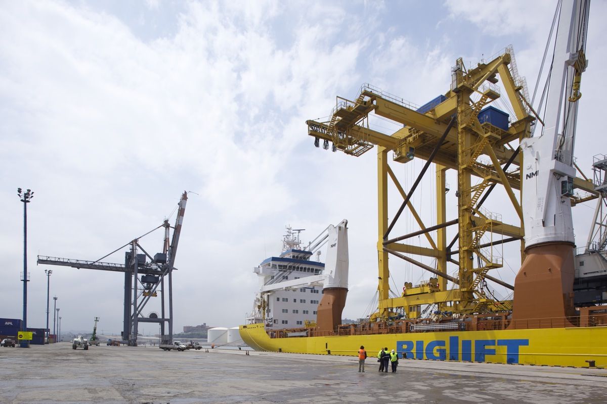 El puerto de Gijón rectifica la noticia sobre el Plan de Empresa 2012 aparecida en varios medios