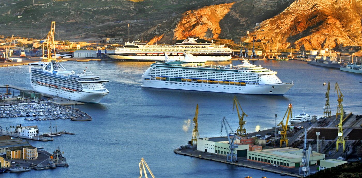 Cruceros en el puerto de Cartagena