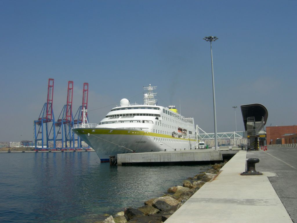 El tráfico total en el puerto de Málaga alcanza un elevado crecimiento de 166,36