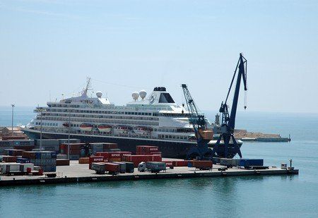 Melilla conectará sus muelles en una única estación marítima