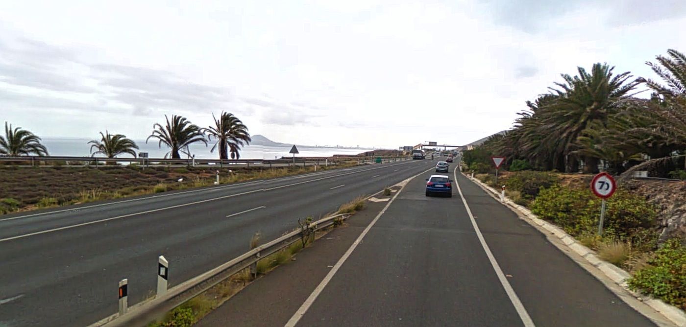 El Gobierno de Canarias aprueba el decreto que impulsa la Ley de Ordenación del Transporte por carretera