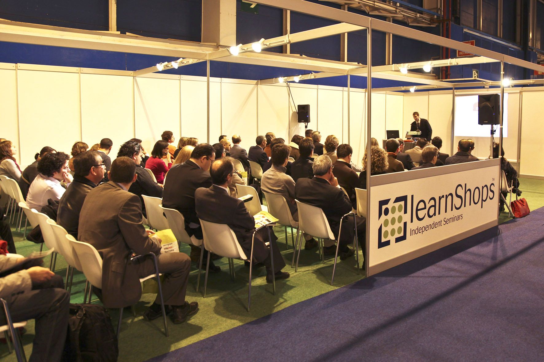 Más de 50 conferencias y seminarios en los salones Empack y Logistics