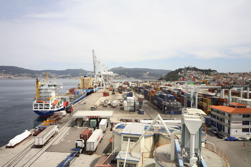 El puerto de Vigo participa en un proyecto para la reducción de emisiones de los buques atracados en puerto