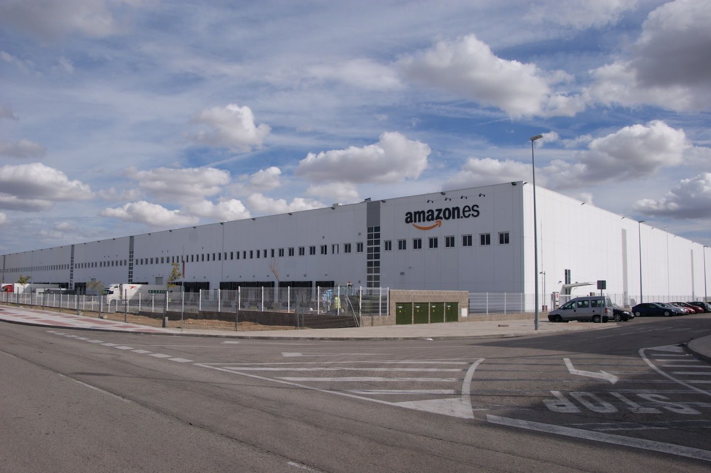 Almacén de Amazon en la localidad madrileña de San Fernando de Henares.