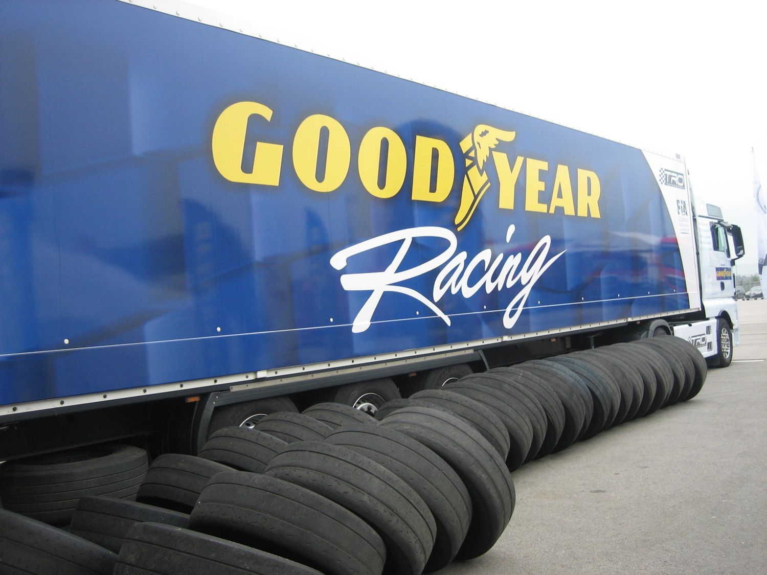 Goodyear Racing Truck neumaticos carreras camiones