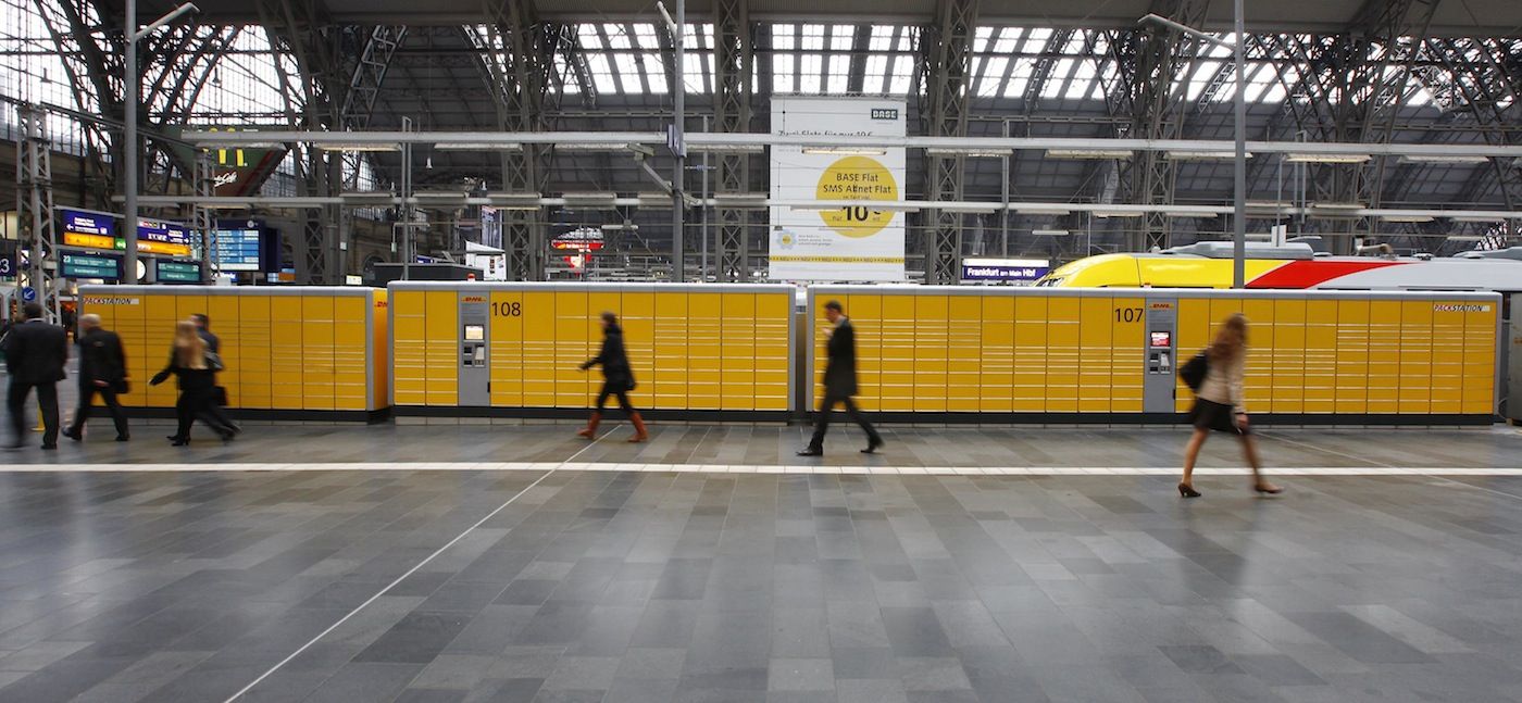 DHL Packstation en la estacion de tren de Frankfurt