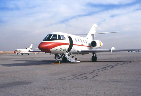 El primer avion del mundo de biocombustible al 100 realiza con éxito su primer vuelo
