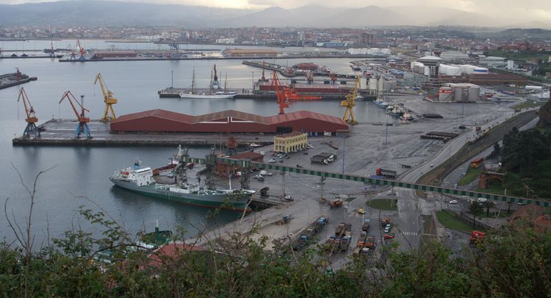 Terminal de graneles sólidos del puerto de Gijón
