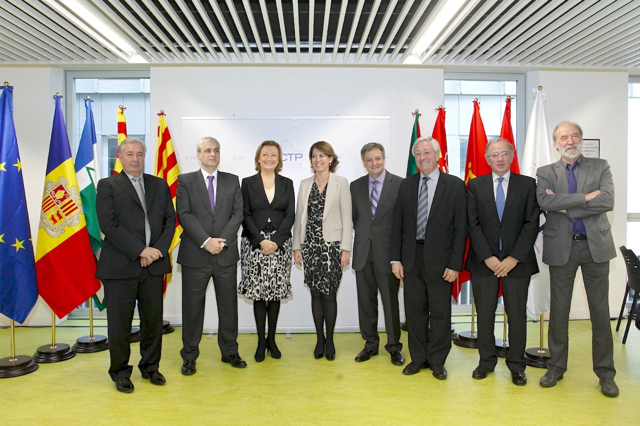 La presidenta del gobierno regional de Aragon defiende la Travesia Central del Pirineo