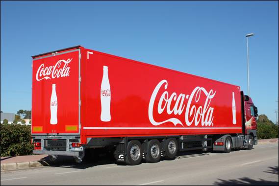 Nuevo semirremolque para la distribucion de Coca-Cola disenado por Guillen