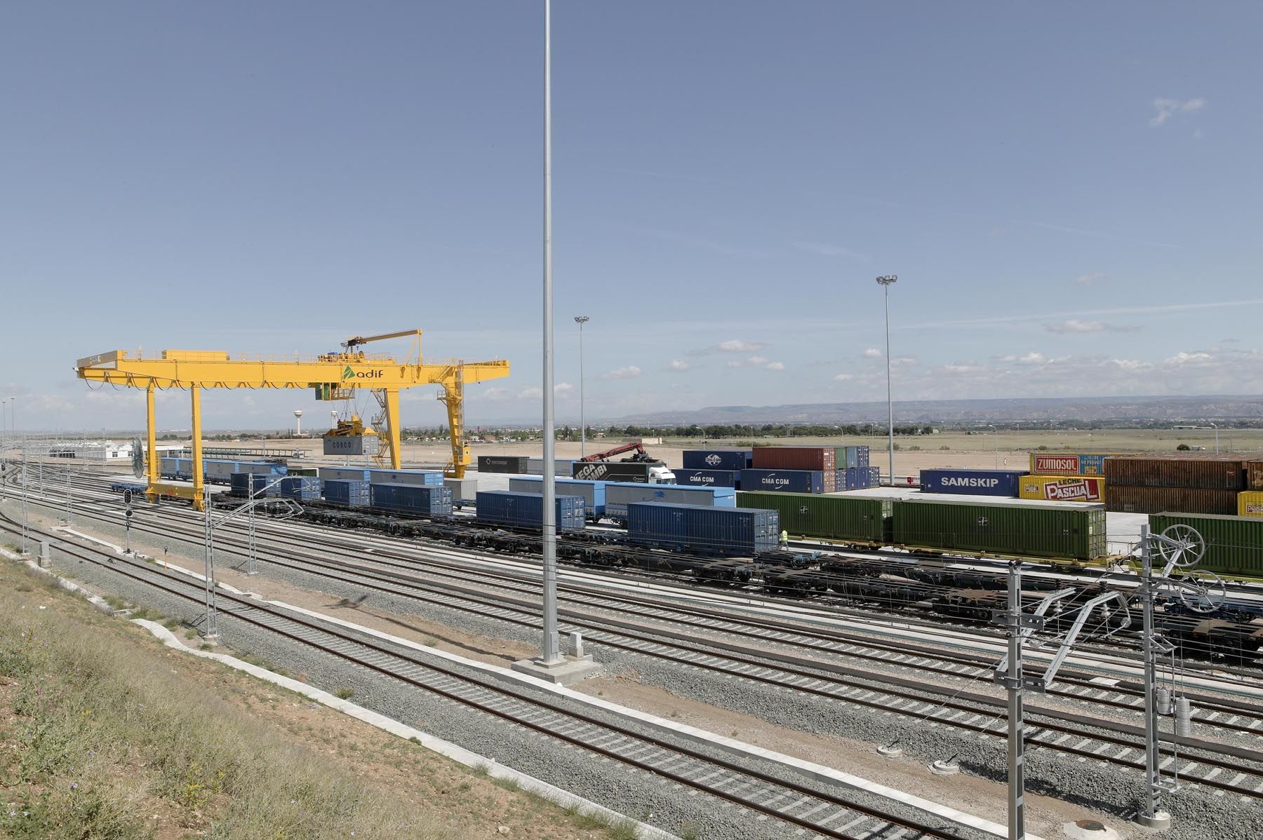 Centro logistico ferroviario de Adif  PlaZa en Zaragoza