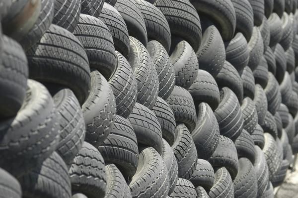 Neumaforum, el día del neumático en Motortec 2013
