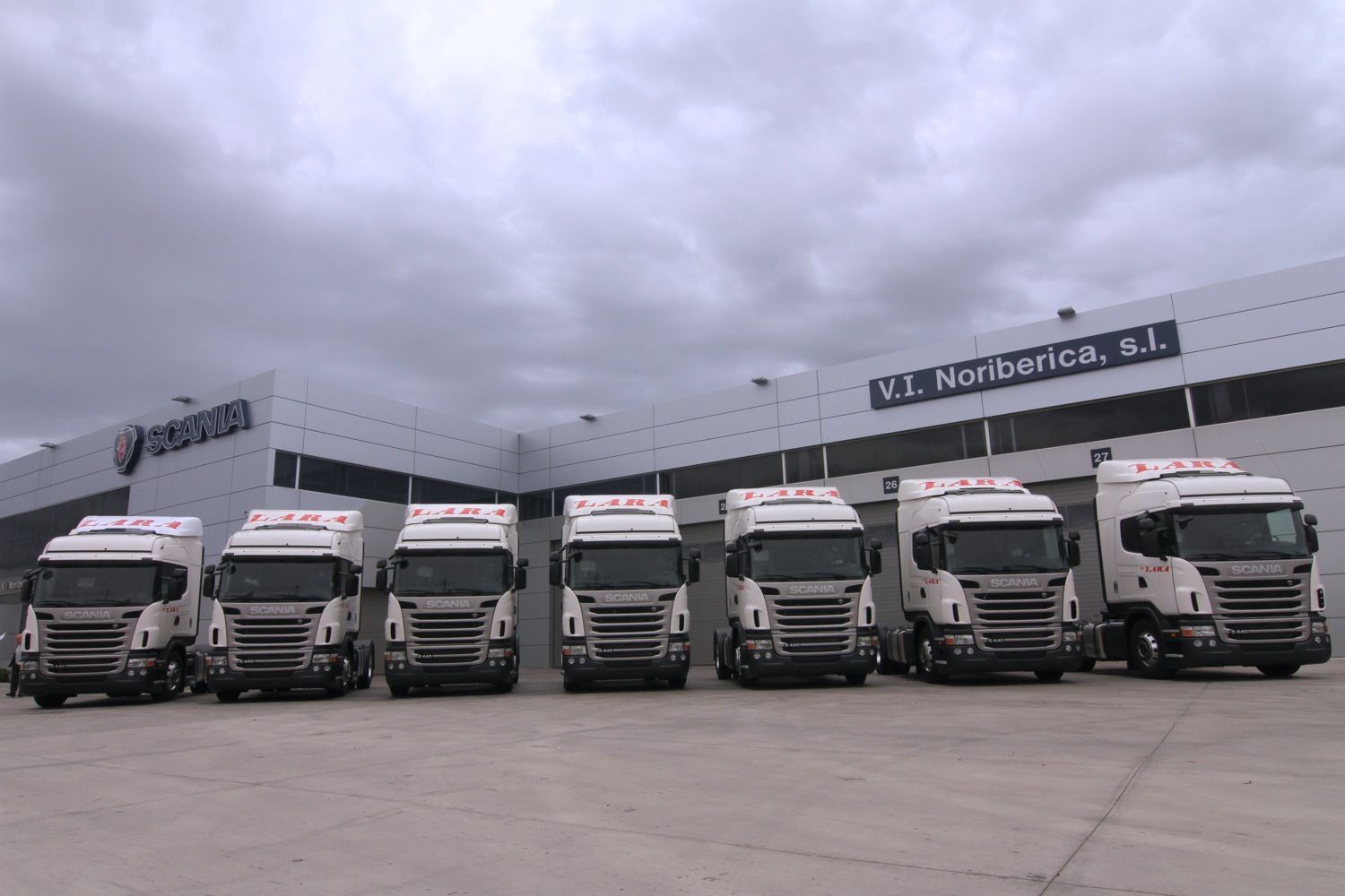 Transportes Lara incorpora a su flota 10 tractoras Scania 