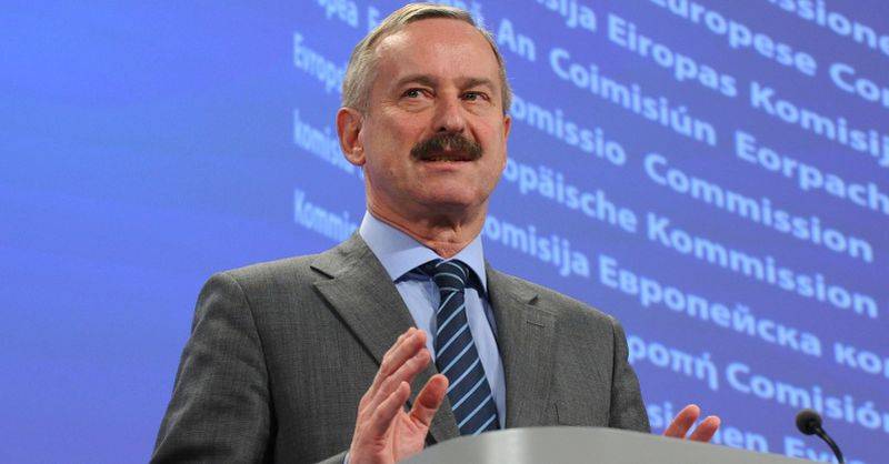 Siim Kallas vicepresidente de la Comisión Europea y comisario europeo de Transportes.