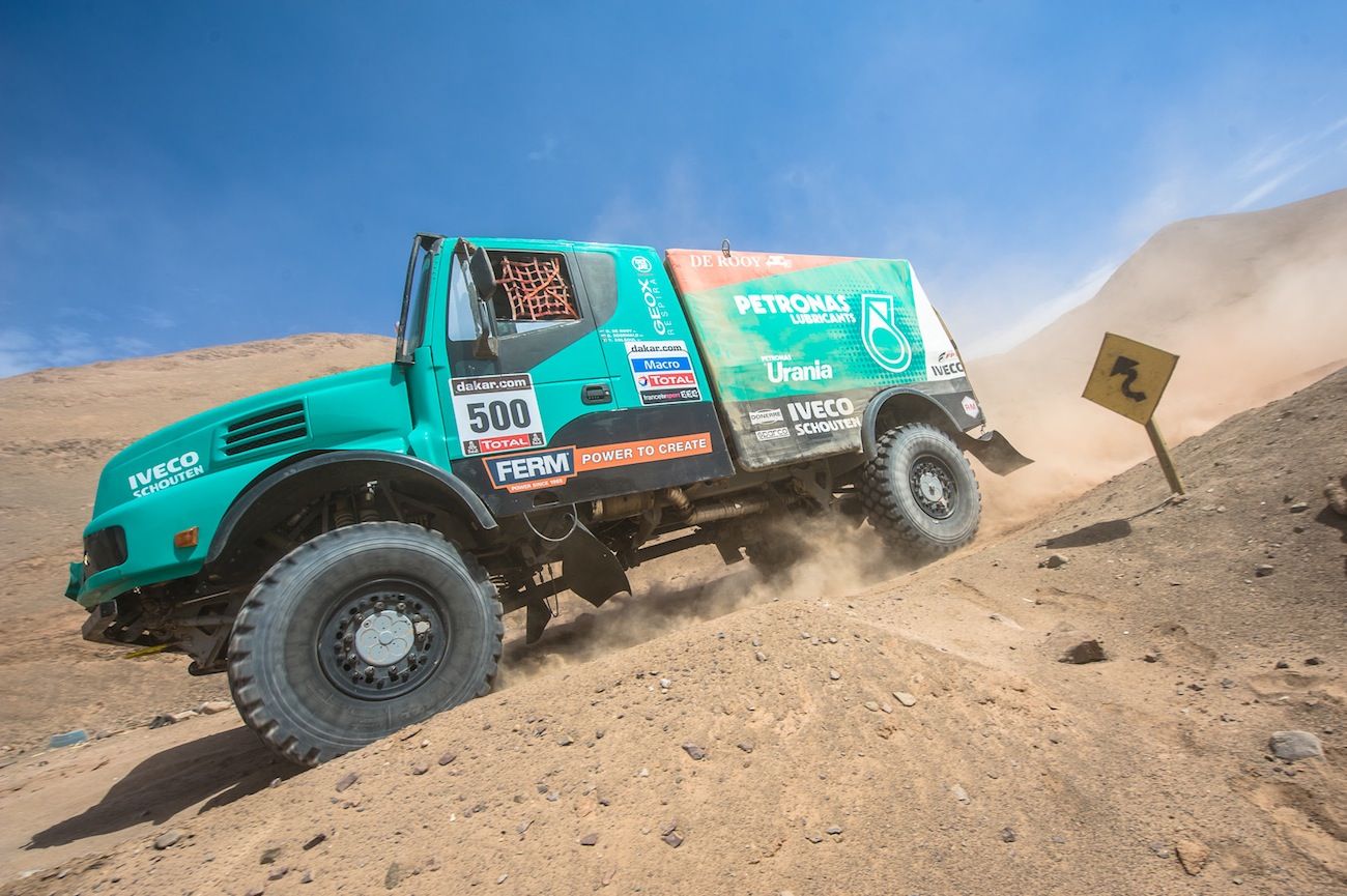 Iveco Schoutek en la sexta etapa del Dakar 2013