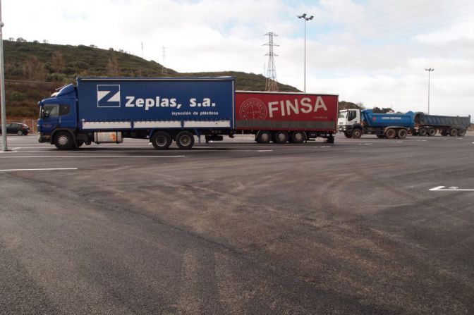 Aparcamiento para camiones Riopark en Logroño