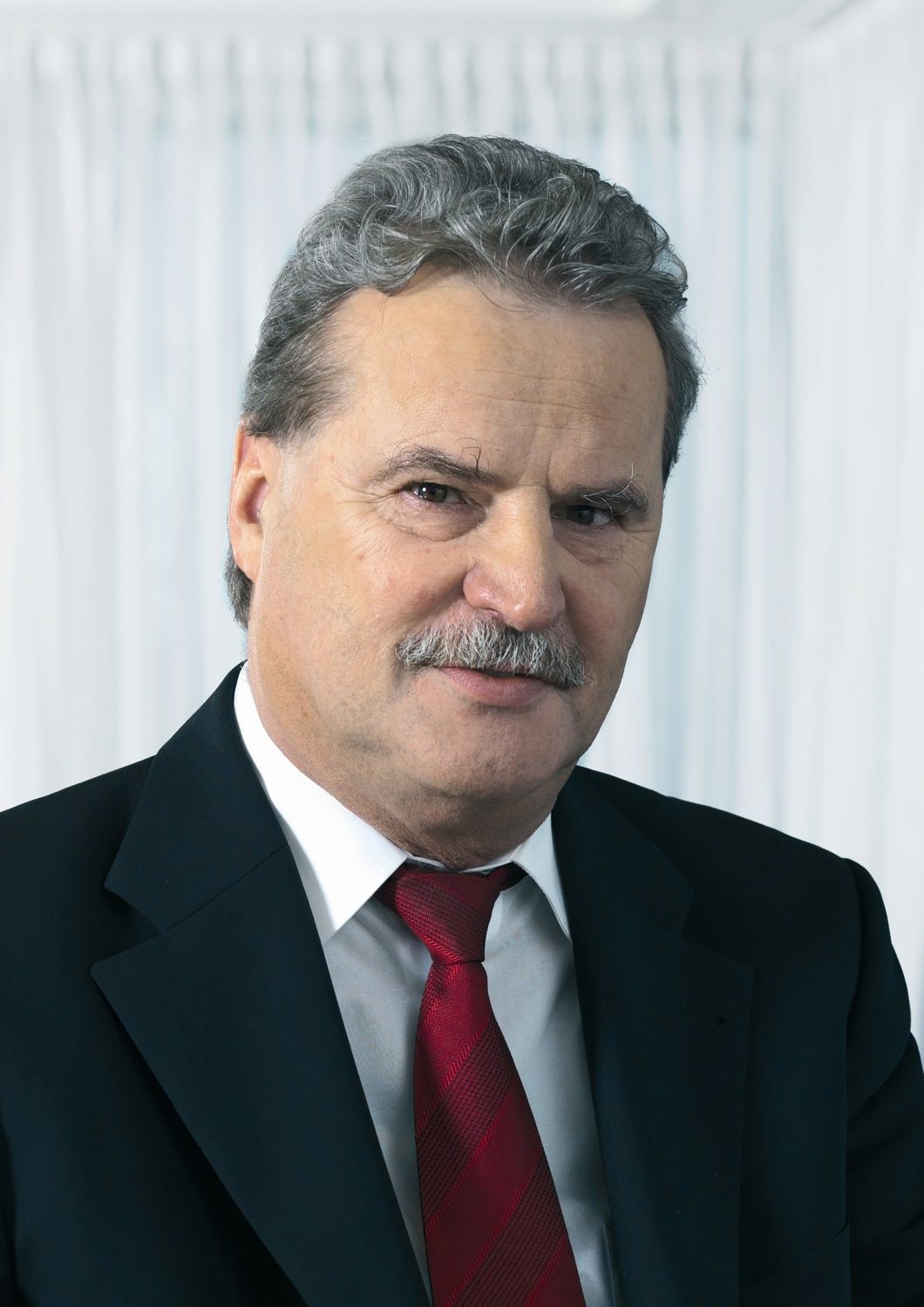 Reinhard Lange, presenta su denuncia como director general de Kuehne + Nagel International AG 