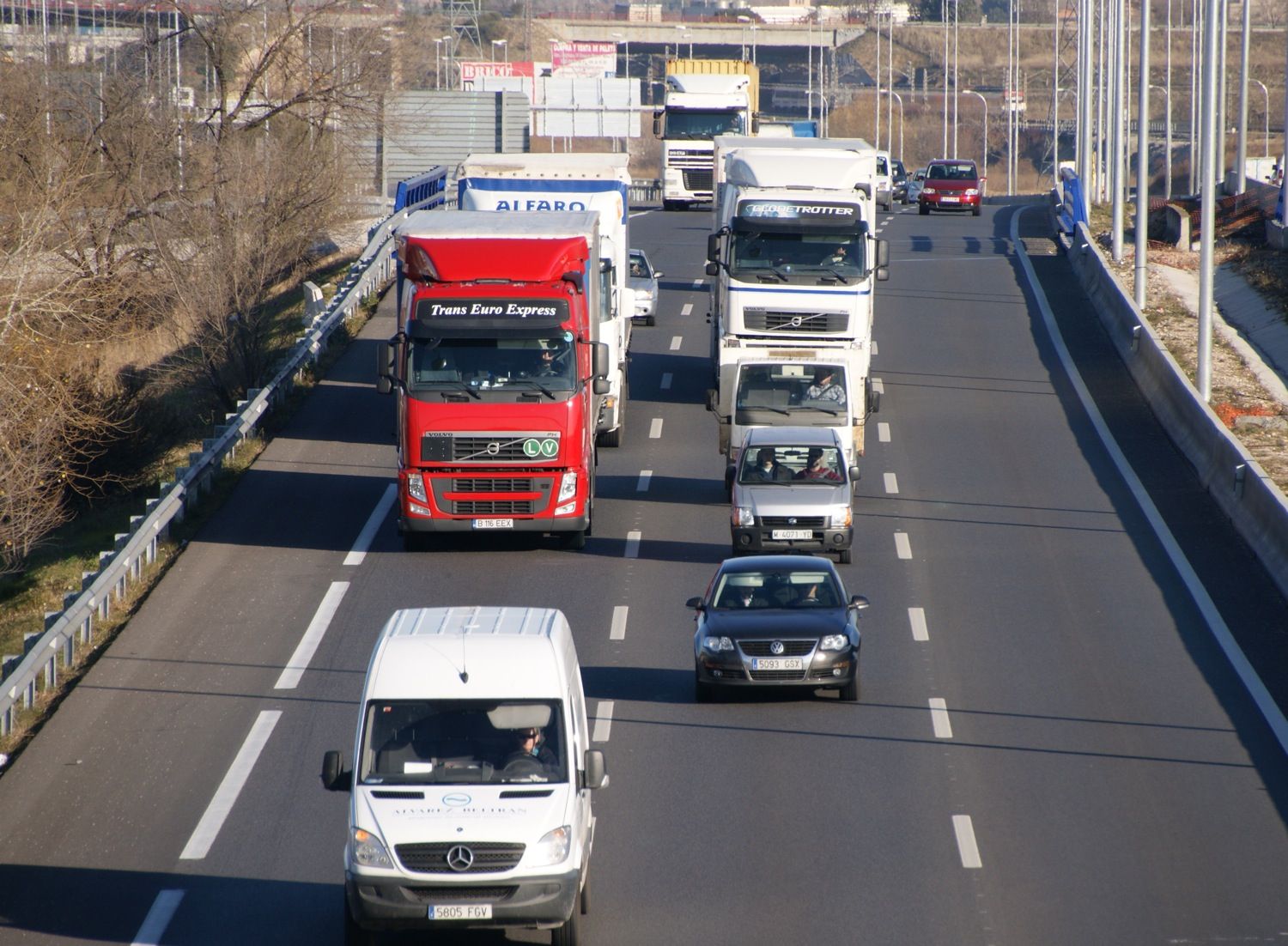 carretera camiones transporte
