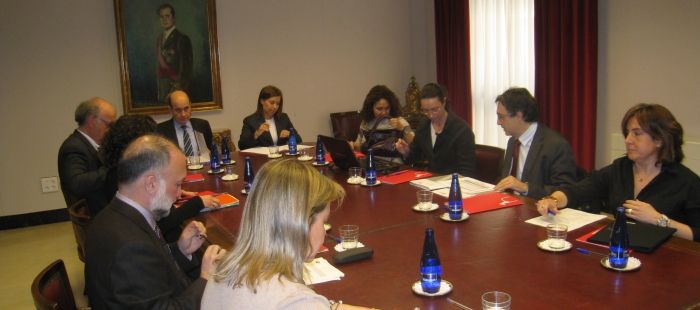 El consejero de Obras Publicas, Fernandez de Alarcon ha presidido junto con la alcaldesa de Huesca, Ana Alos, la reunion del Consejo de Administracion de Plhus