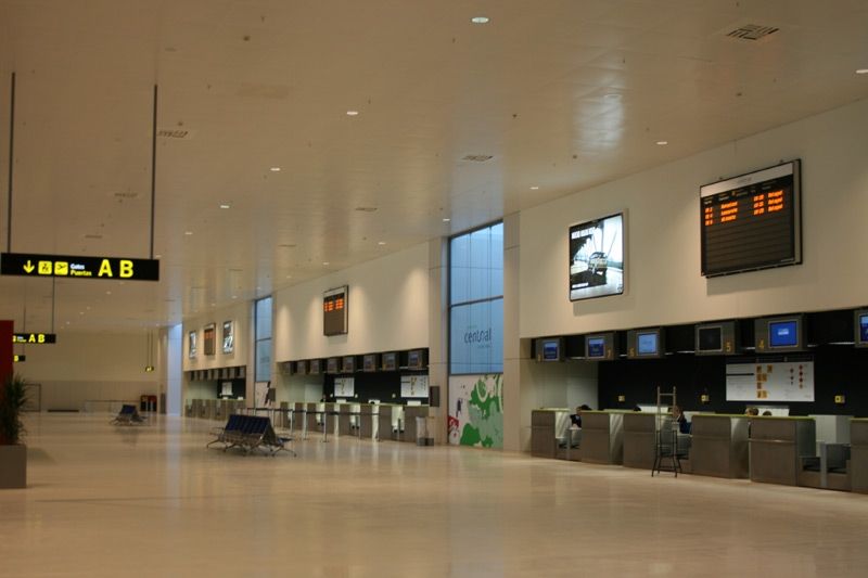 instalaciones desiertas del aeropuerto de Ciudad Real