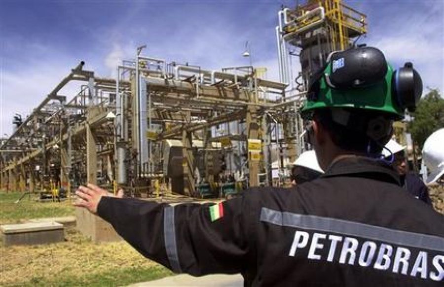 instalaciones de extraccion de crudo de la petrolera Petrobras