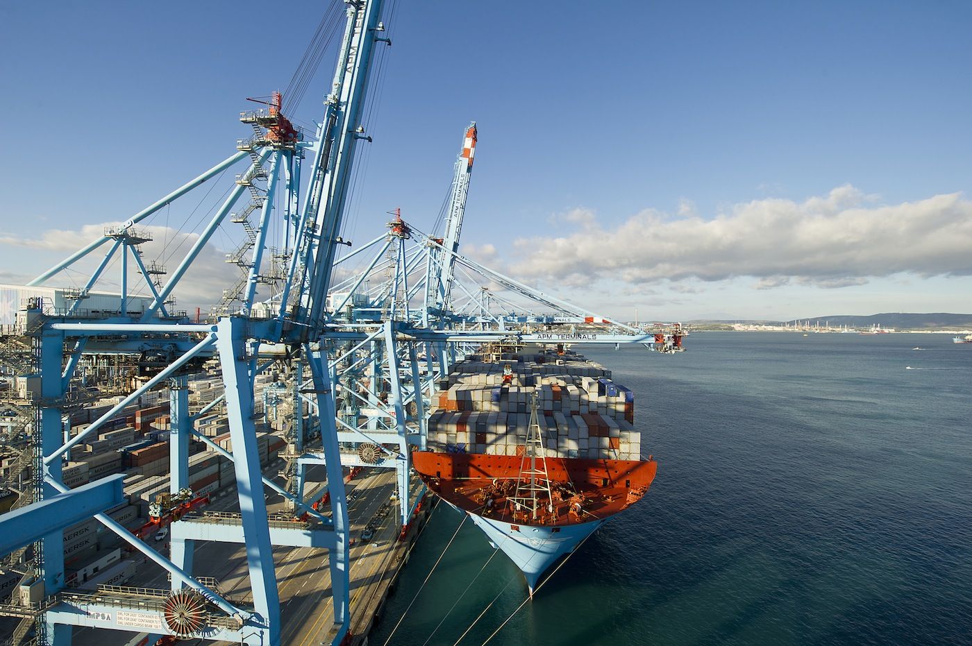 Primera operativa del Maersk Mc-Kinney Moller en APM Terminals en el puerto de Algeciras.