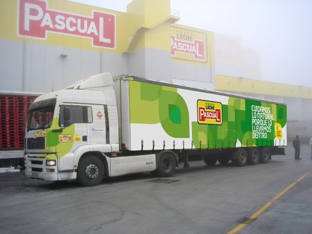 Grupo Pascual apuesta por incorporar a su flota de transporte vehículos con menores niveles de contaminación.