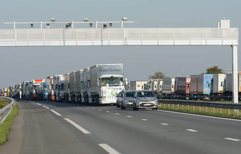 protesta de transportistas en Francia contra la ecotasa