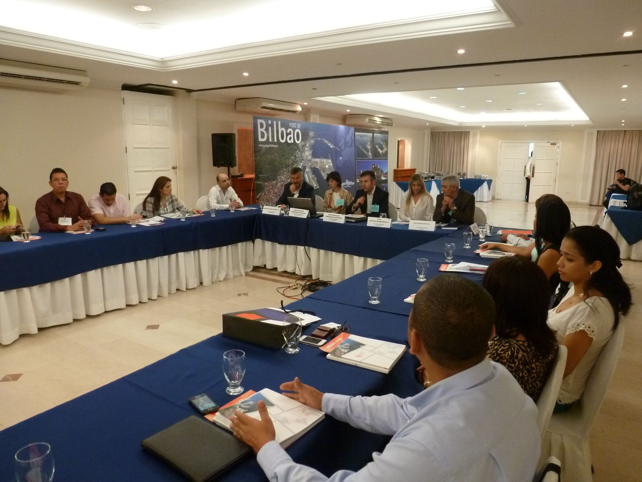 Concluye la mision comercial de la comunidad portuaria de Bilbao a Colombia