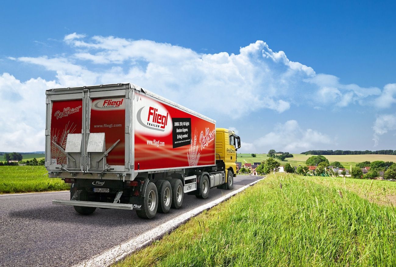 Fliegl premiado por la sostenibilidad de su semirremolques