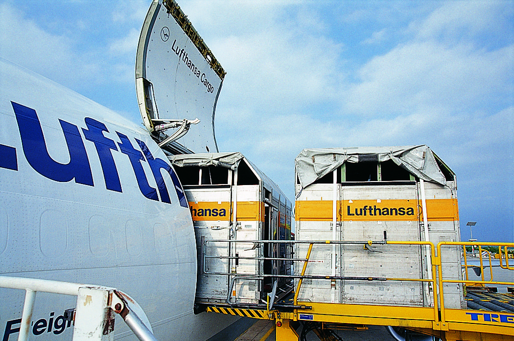 Lufthansa-Cargo-ofrece-seguimiento-en-tiempo-real-a-traves-de-dispositos-GSM.jpg