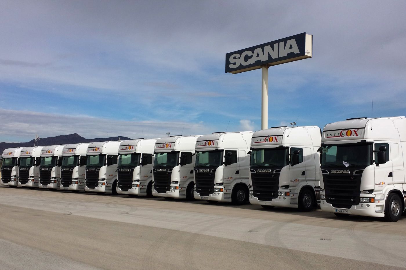 Intercox amplia su flota con 12 nuevos camiones de Scania