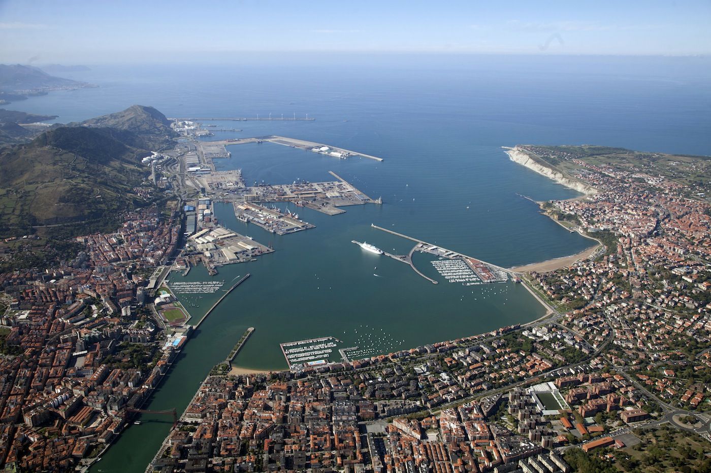 Vista aérea puerto de Bilbao