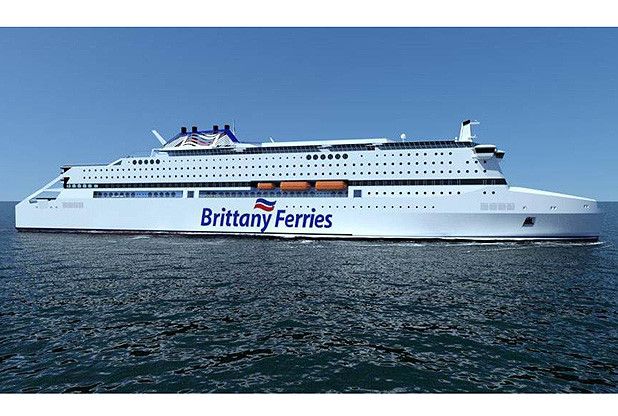 brittany ferry propulsado por GNL