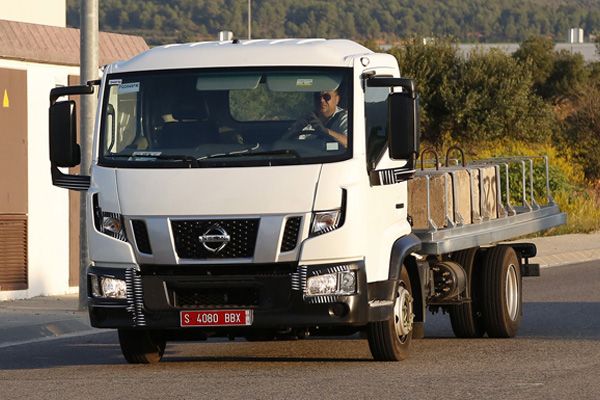 Primeras unidades del nuevo camión Nissan NT500