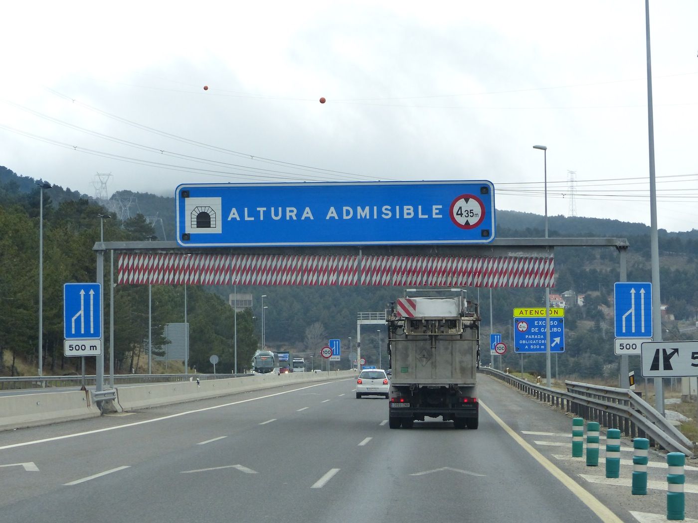 Transporte carretera Altura admisible en acceso tunel Guadarrama