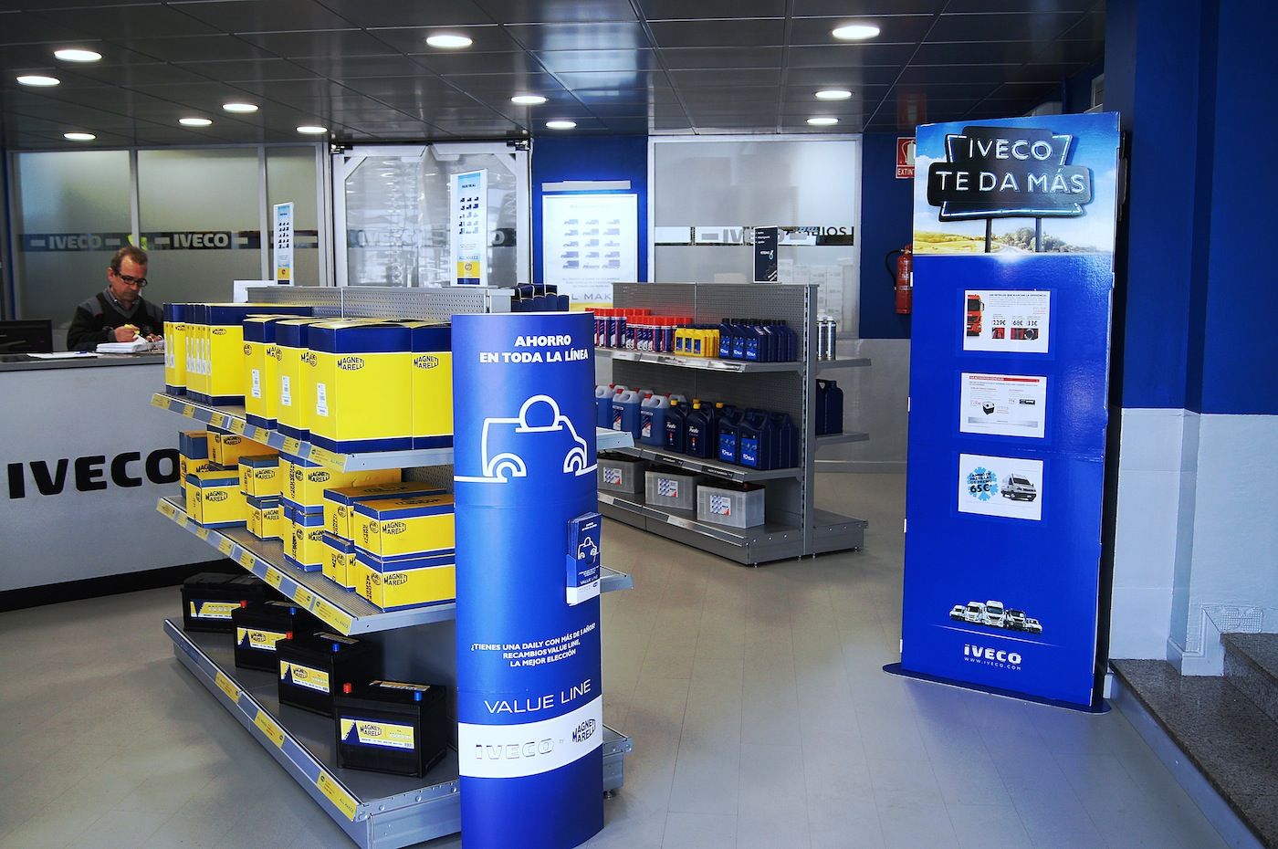 Tienda Iveco en la Zona Franca de Barcelona Tienda Iveco en la Zona Franca de Barcelona