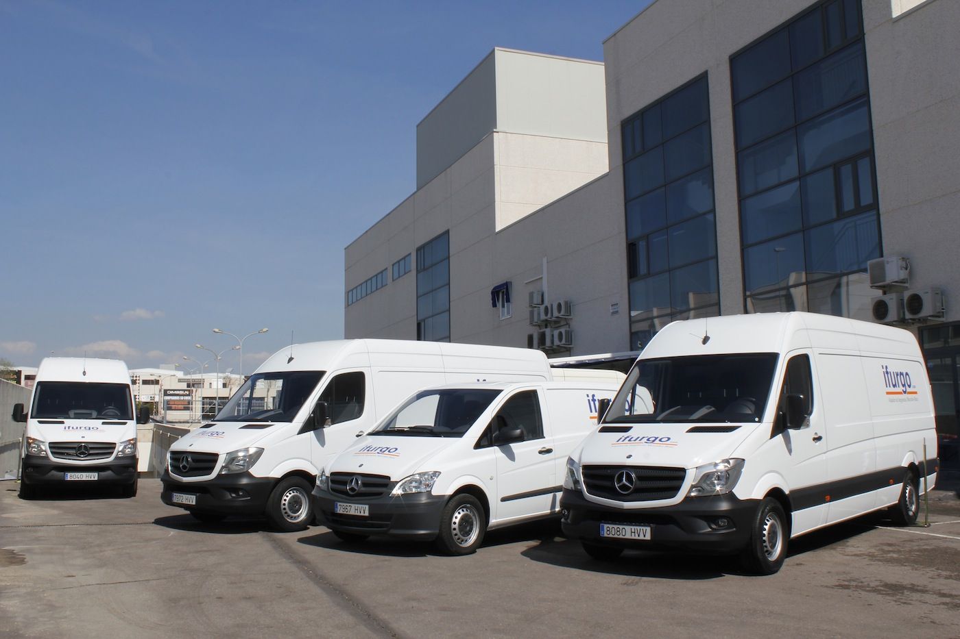 ifurgo elige las futgonetas Mercedes-Benz para su flota de vehiculos
