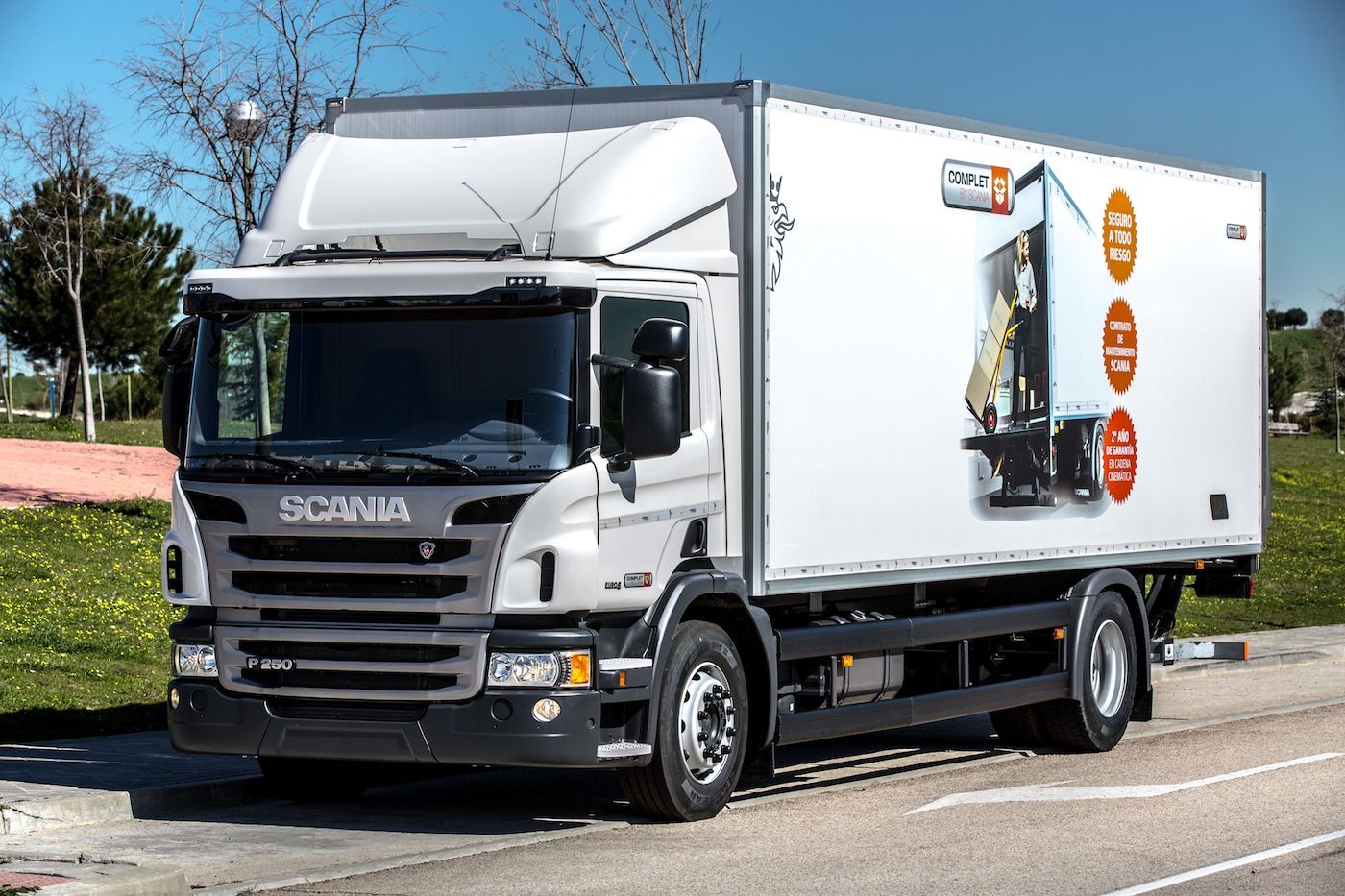 Scania incorpora el modelo Cargo a la gama de CompletbyScania