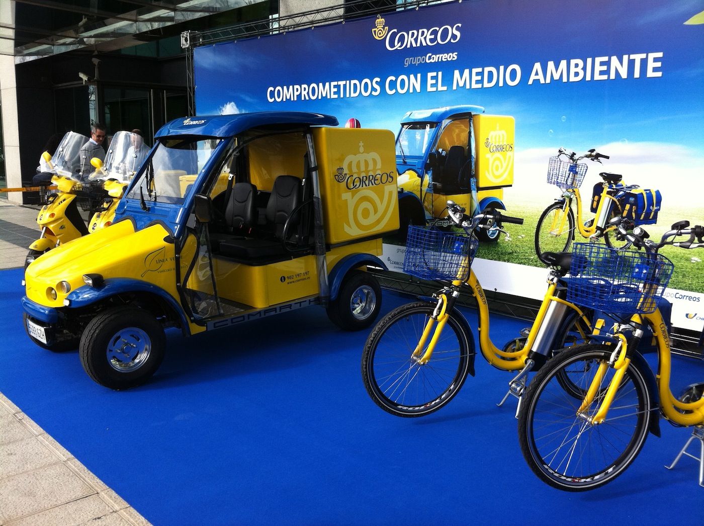 Vehiculo electrico de Comarth para Correos