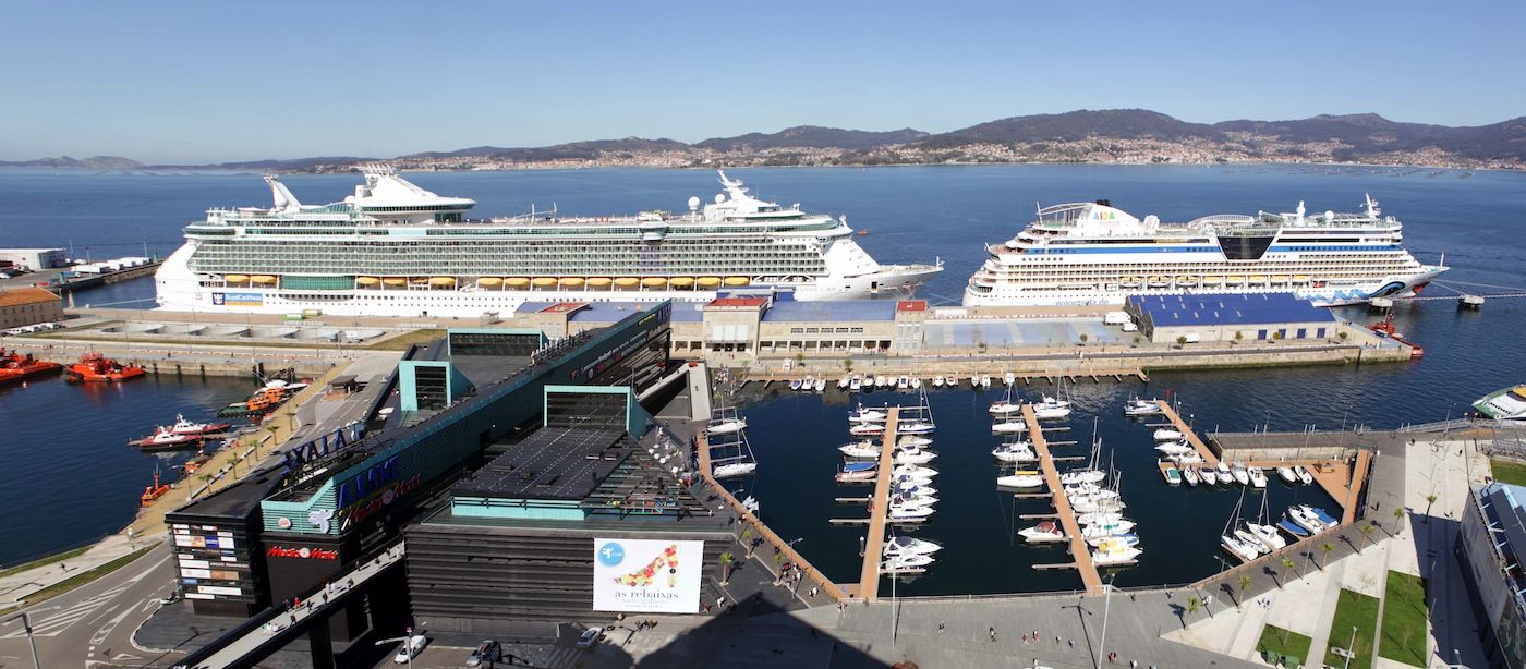 muelle de transatlanticos puerto de vigo