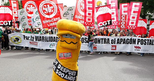 Manifestación de los trabajadores de Correos en Madrid