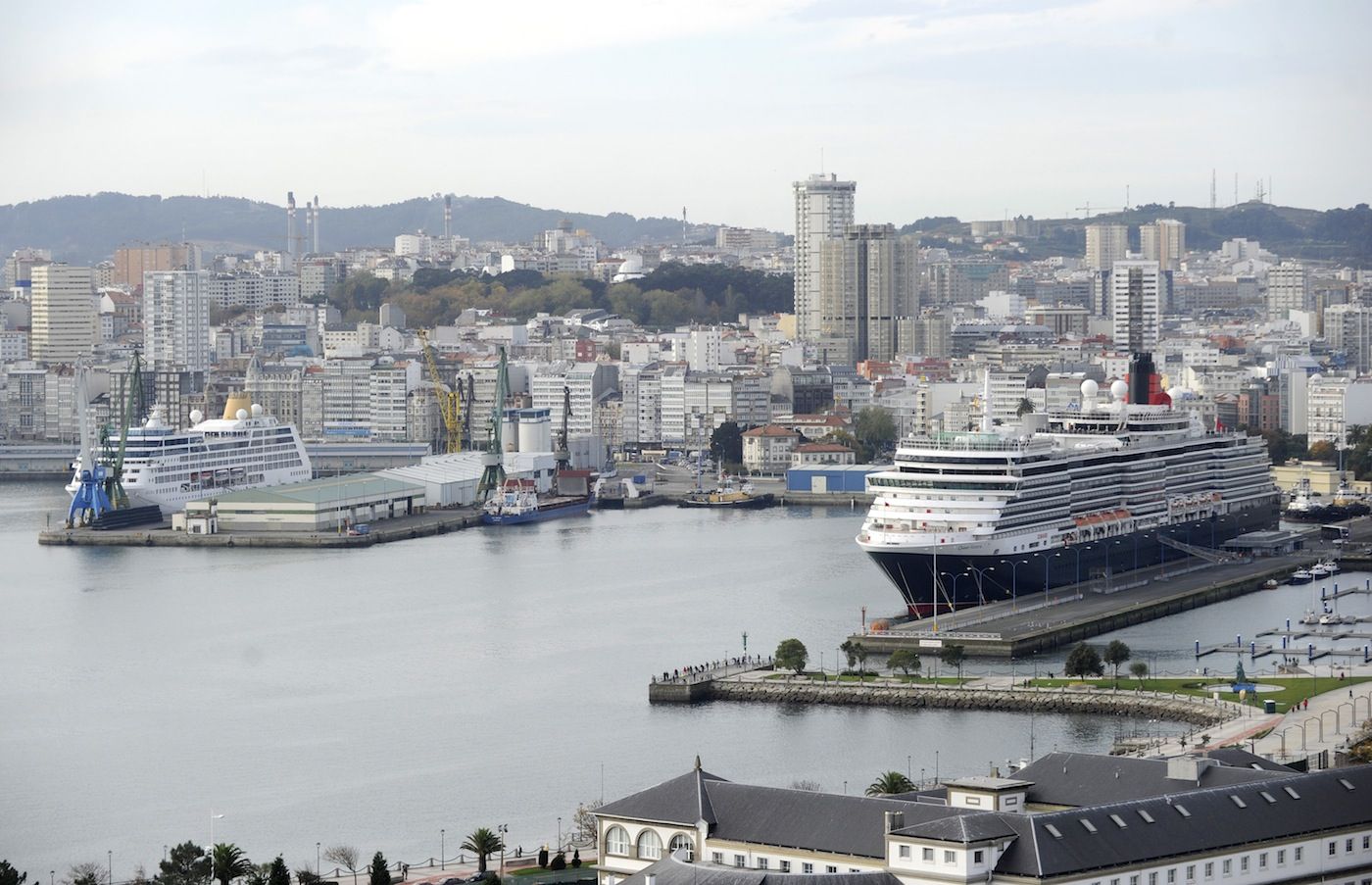 Doble escala de cruceros en el puerto de La Coruña